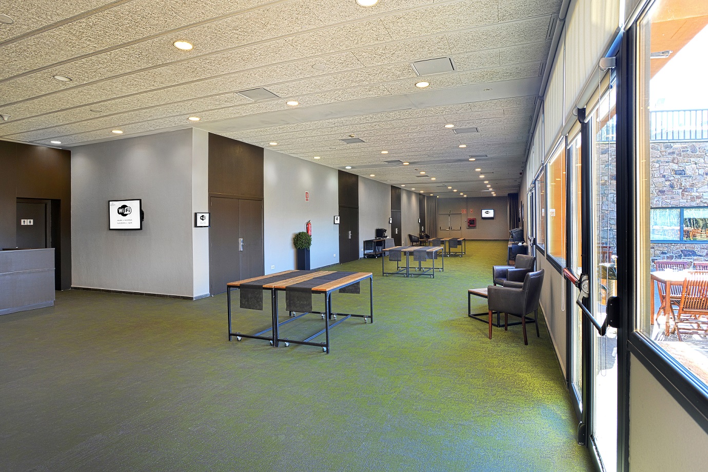 002_alta_montanyahotel Hall Convention Center.jpg